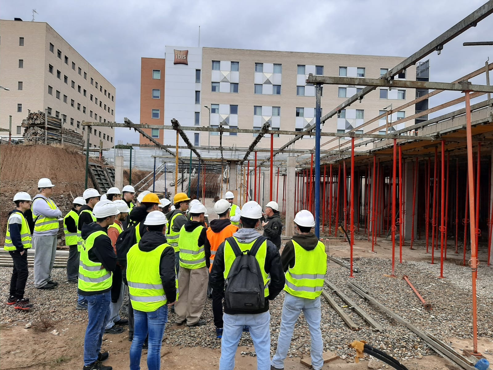 a5853e2b-6aa2-48ec-86c7-b2b7f66b3193