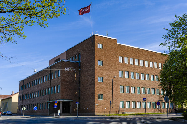 wolffskavagen33__ResizedImageWzYwMCwzOTld